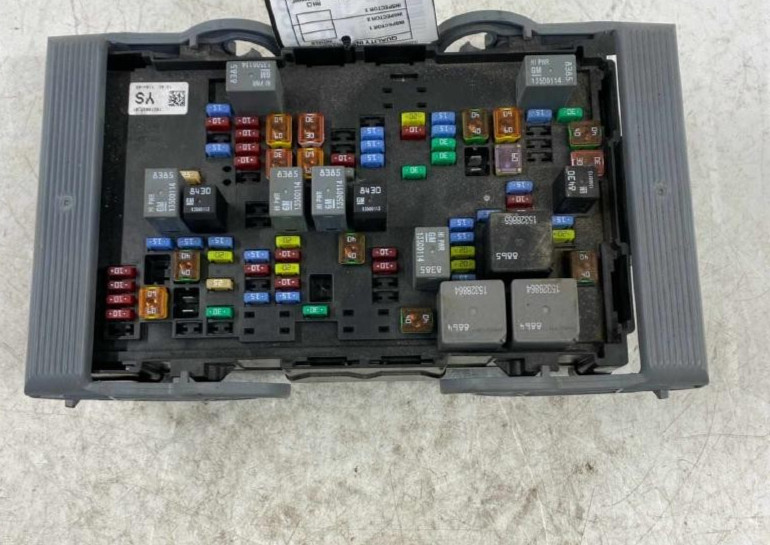 2007-2009 Chevy Tahoe Engine Fuse Box Assembly OEM With Warranty