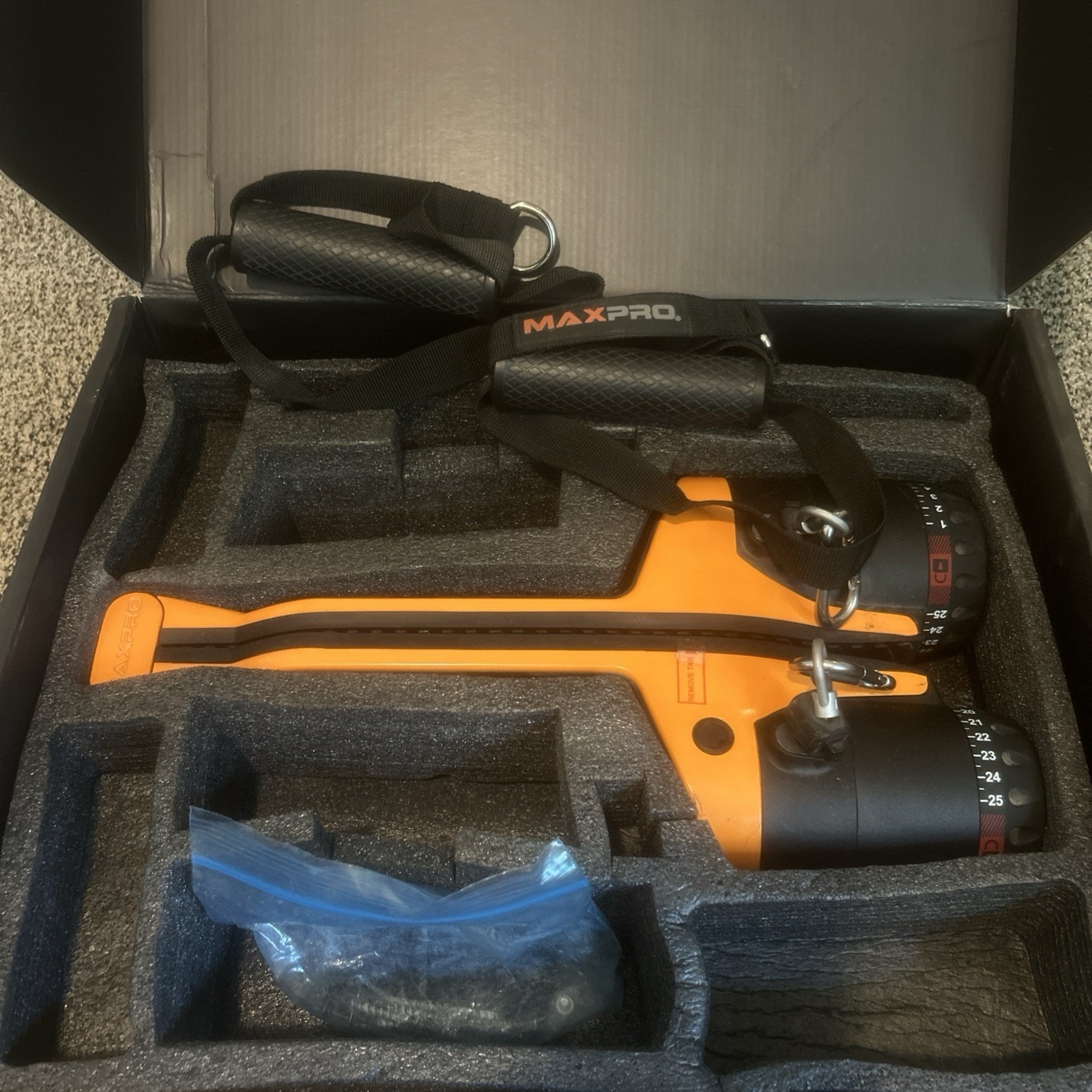 MAXPRO SmartConnect Portable Bluetooth Fitness Machine Orange - READ MAXPRO SmartConnect Portable Bluetooth Fitness Machine Orange - READ