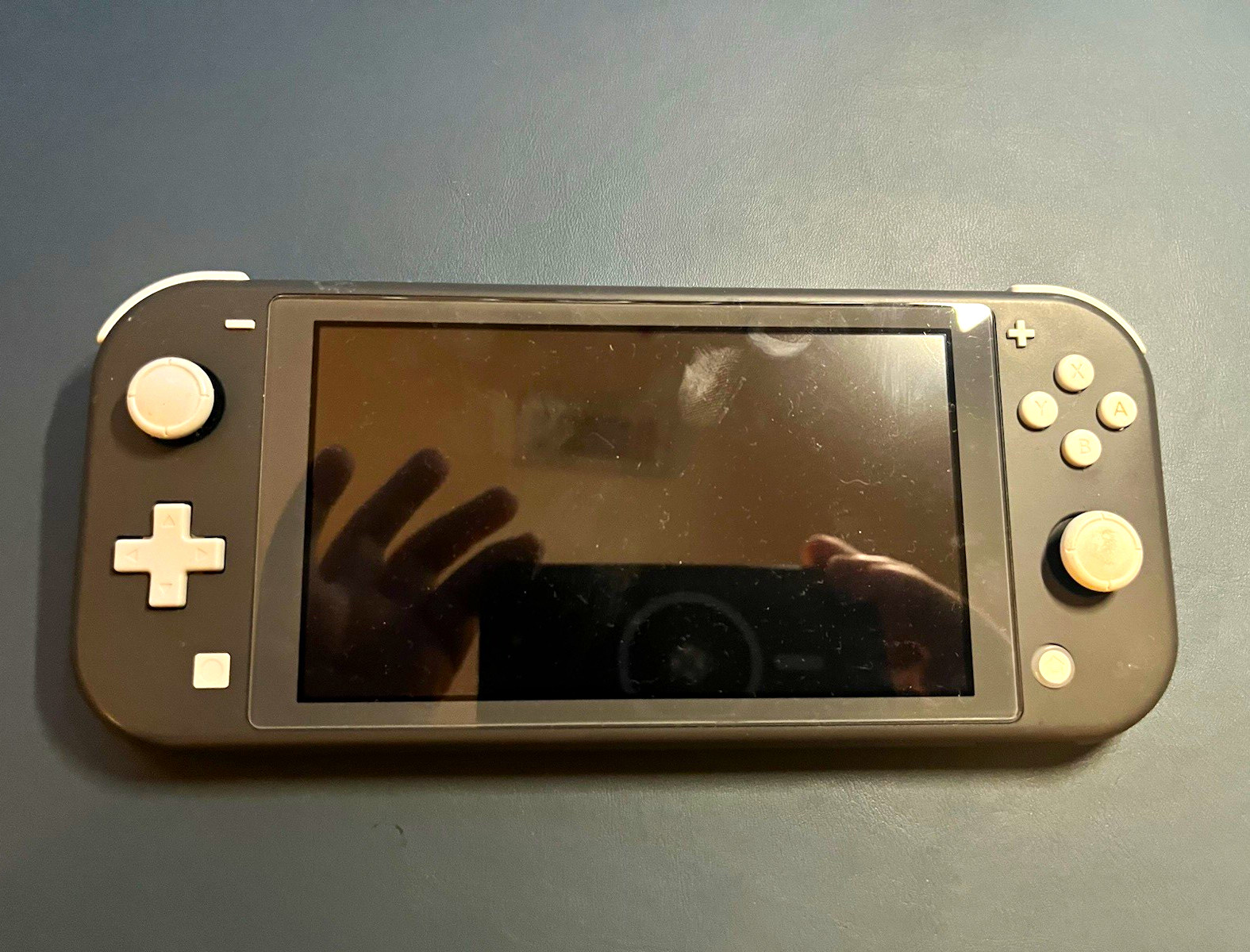 Nintendo Switch Lite HDH-001 Gray 32GB 720p Wi-Fi USB-C Handheld 2019