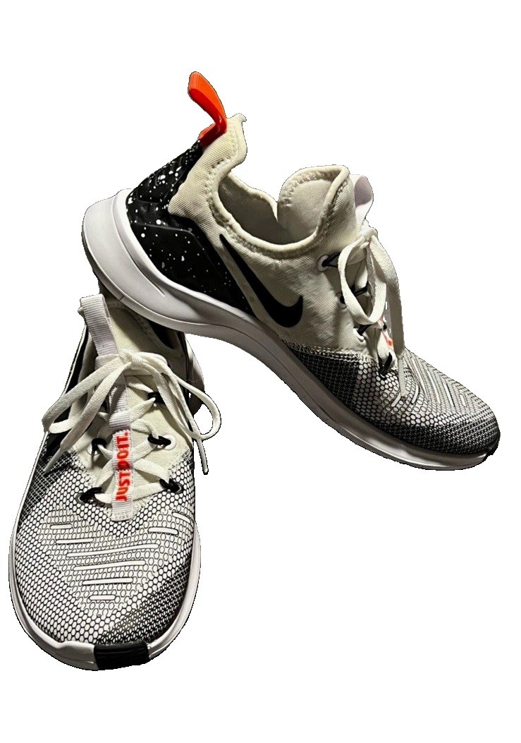 Nike Free Run Women’s Athletic Sneakers White/Black/Orange US 8 Nike Free Run Women’s Athletic Sneakers White/Black/Orange US 8