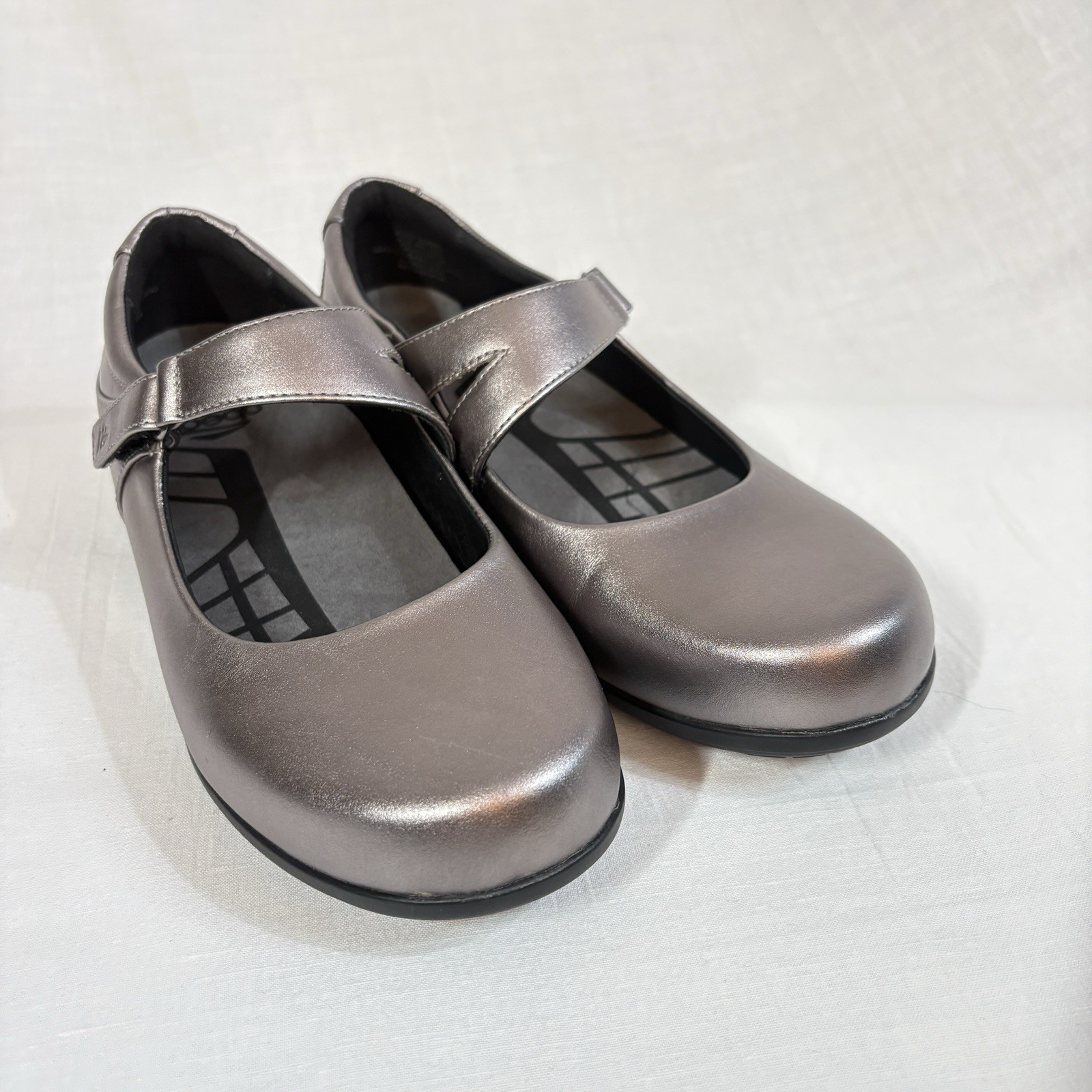 Abeo Alice Womens 9.5 Mary Janes Straps Leather Loafers Shoes Silver Pewter Abeo Alice Womens 9.5 Mary Janes Straps Leather Loafers Shoes Silver Pewter