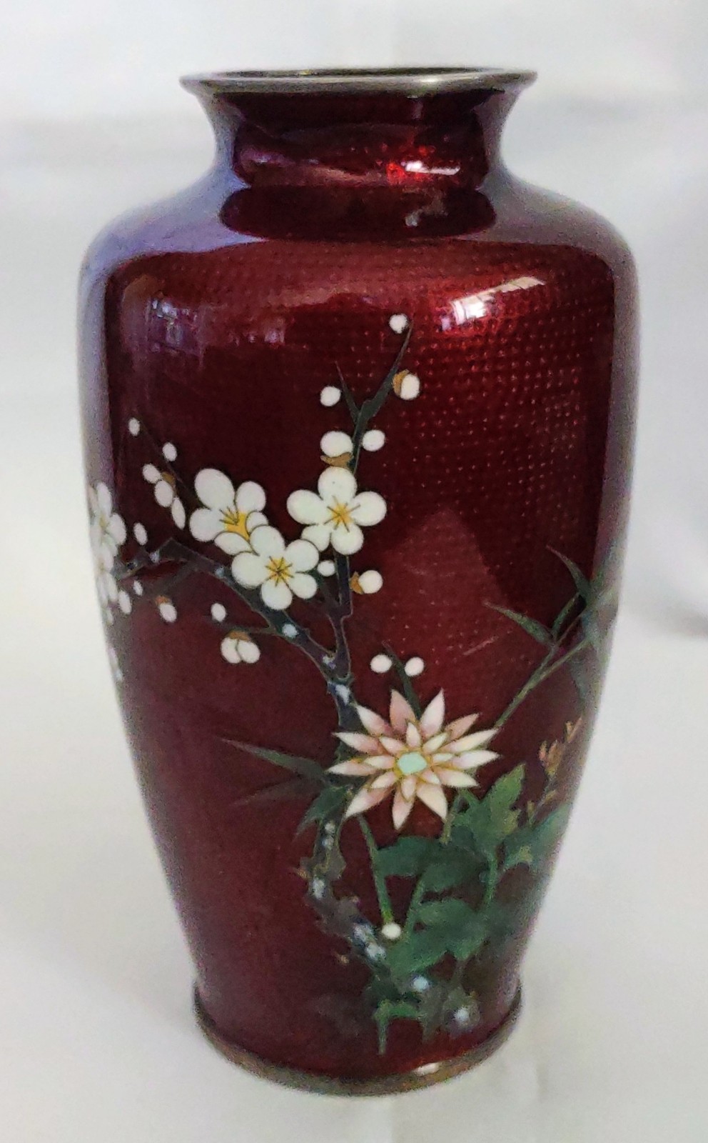Vintage c.1950\'s Japanese Pigeon Blood Sato Silver Wire Cloisonne 6 inch Vase Vintage c.1950\'s Japanese Pigeon Blood Sato Silver Wire Cloisonne 6 inch Vase