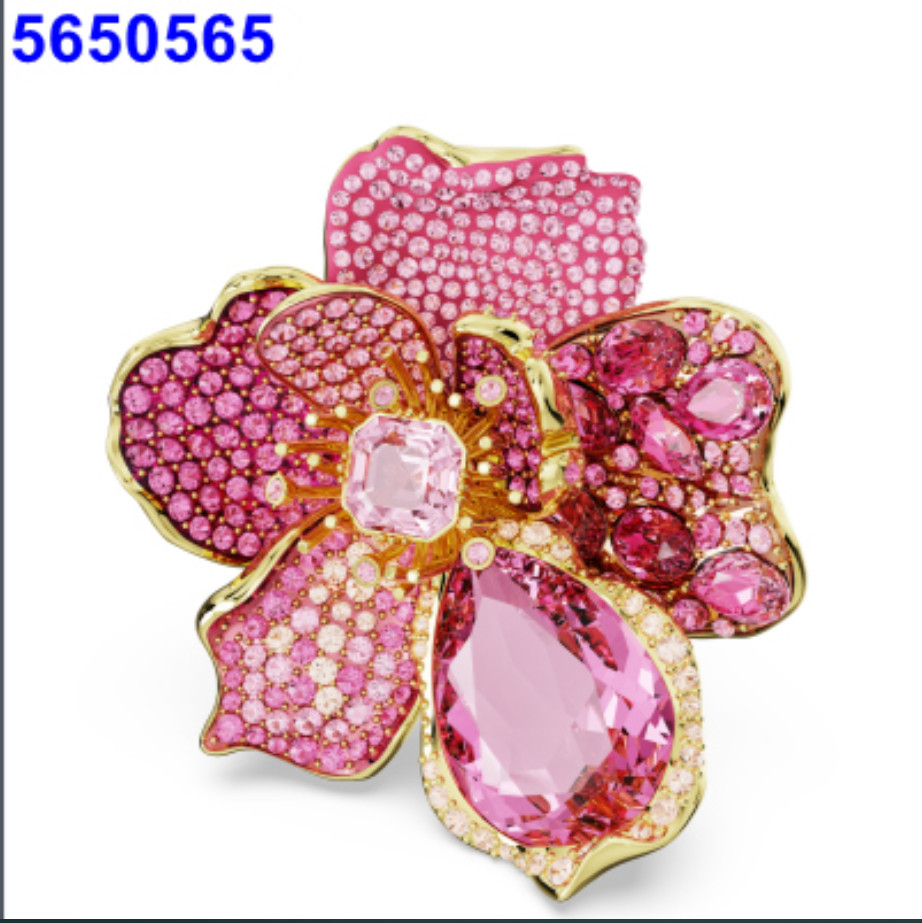 Swarovski Idyllia Flower Crystal Ring Pink 18K Gold Finish 5650565 New Swarovski Idyllia Flower Crystal Ring Pink 18K Gold Finish 5650565 New