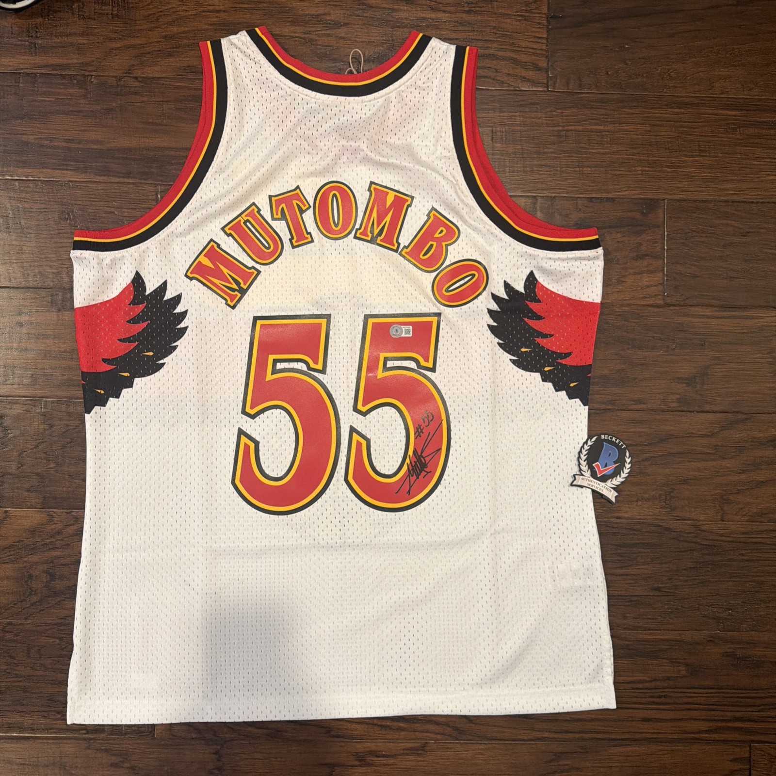 Dikembe Mutombo signed M&N Authentic 1996-97 Atlanta Hawks Home White Jersey BGS