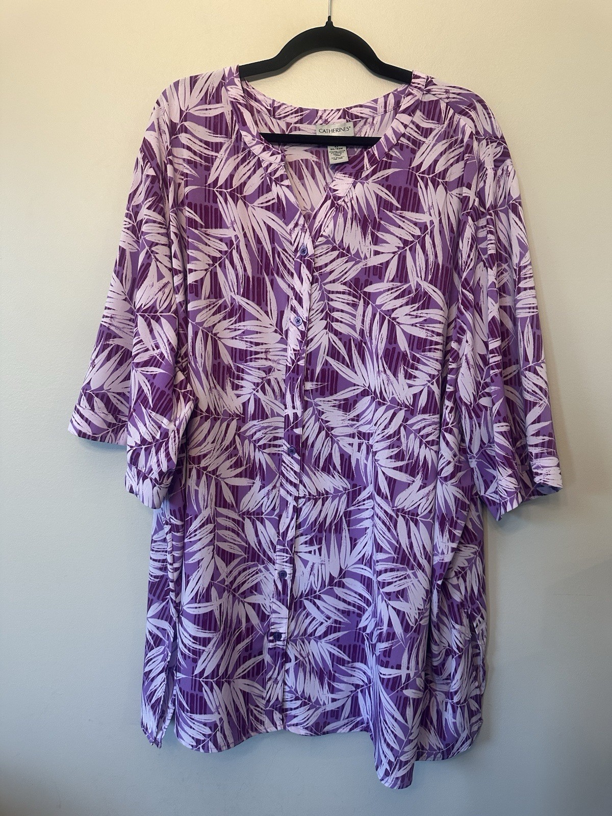 Catherines purple and white button-down Hawaiian Print Lightweight Blouse