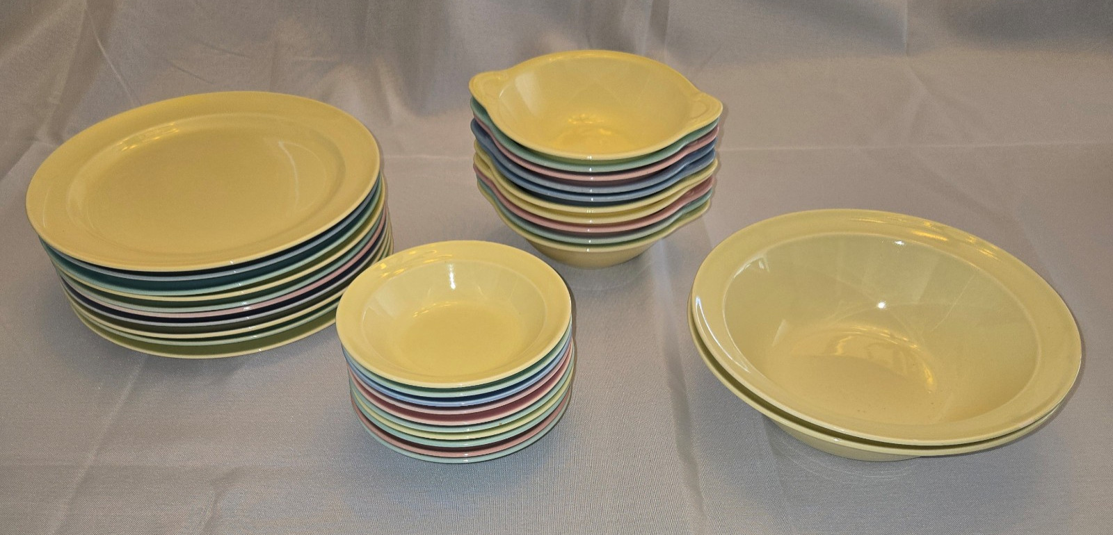 VTG TS&T Taylor Smith Luray Pastels 32 Pc Dinnerware Set Dishes Lot Plates Bowls VTG TS&T Taylor Smith Luray Pastels 32 Pc Dinnerware Set Dishes Lot Plates Bowls