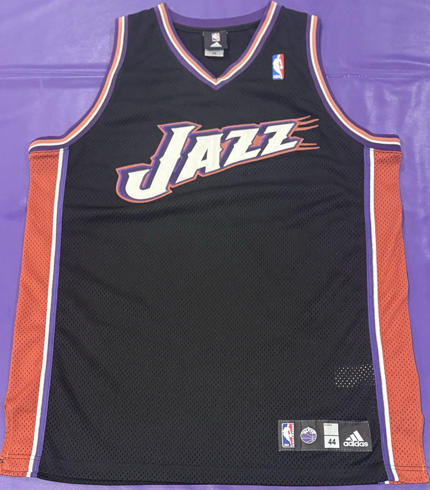Authentic Utah Jazz On Court Rare Vintage 2000’s Adidas Jersey 44/L