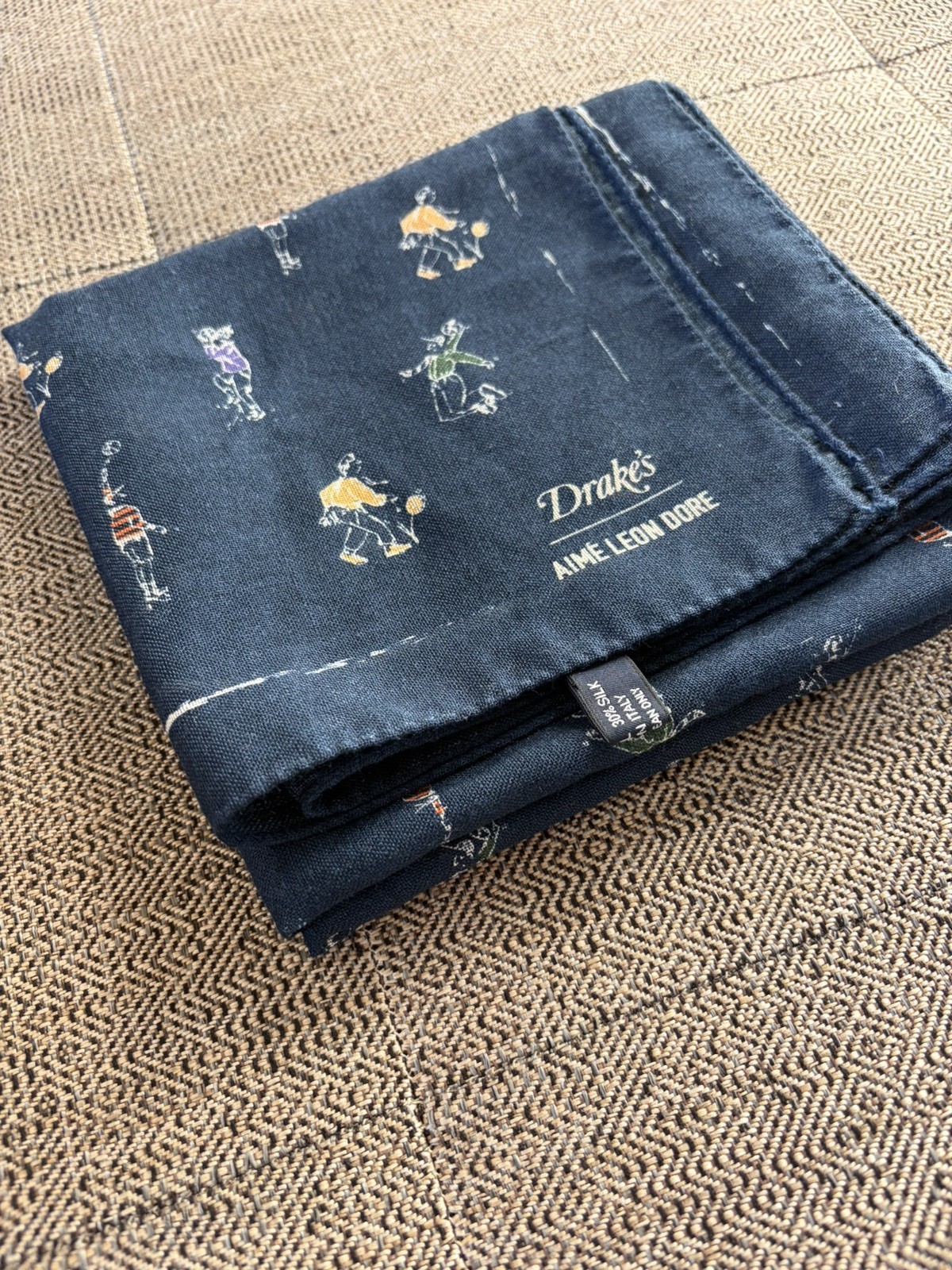Drake’s London X Aime Leon Dore ALD Navy Basketball Scarf Bandana Wool/silk Drake’s London X Aime Leon Dore ALD Navy Basketball Scarf Bandana Wool/silk