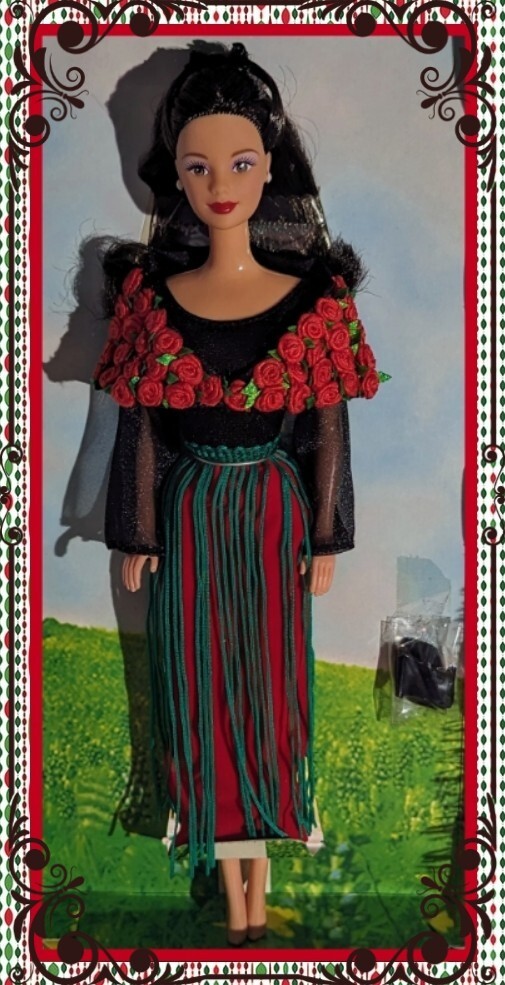Red Rose Flora Filipina Barbie -Flora Filipina Series (2001) Mfg in Philippines 