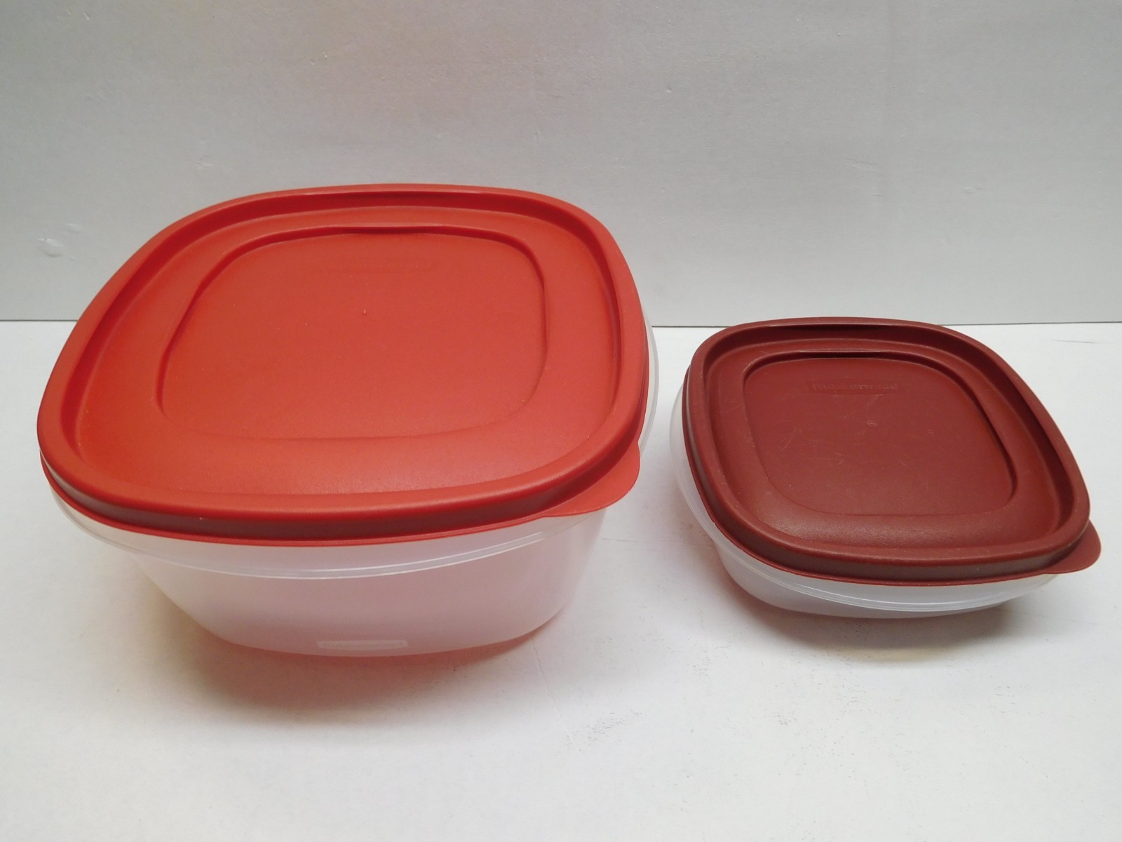 Vtg Rubbermaid Easy Find 14 Cups Storage Container w/ Lid 7J69 -Plus 7J61 3 Cups