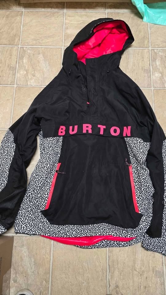 Burton Covert Jacket True Black / PJ Print Waterproof Hooded Size XL EUC