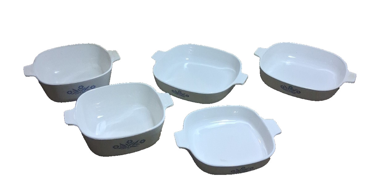Lot of 5 Vintage Pyrex Blue and White Mixing Bowls & Casserole Pans