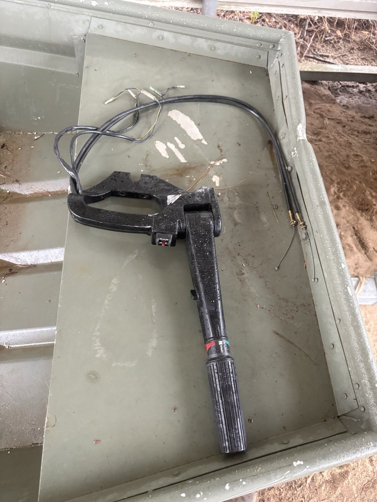 Mercury outboard tiller handle Mercury outboard tiller handle