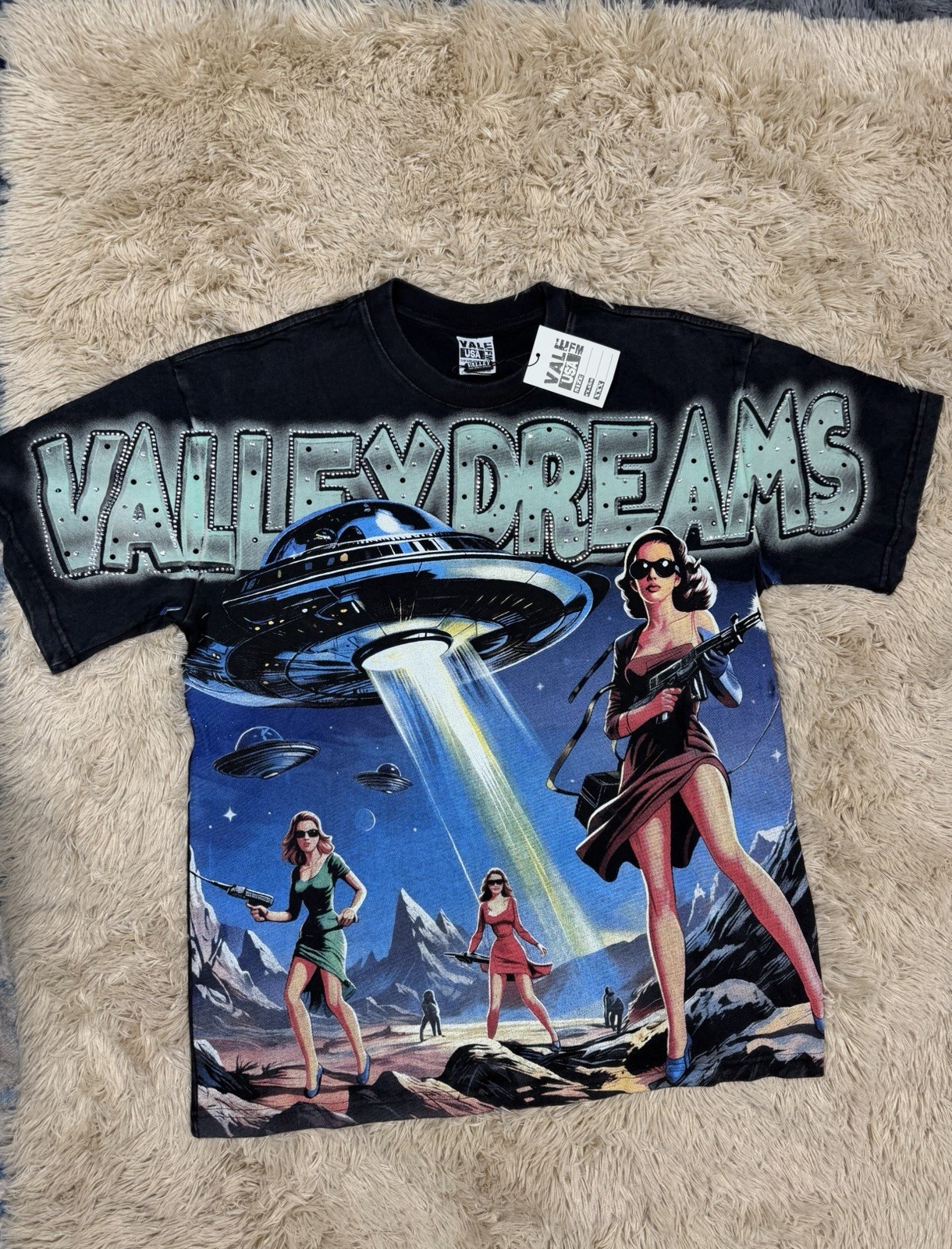 Vale Men\'s Valley UFO Girl Graphic Print T Shirt Size Large