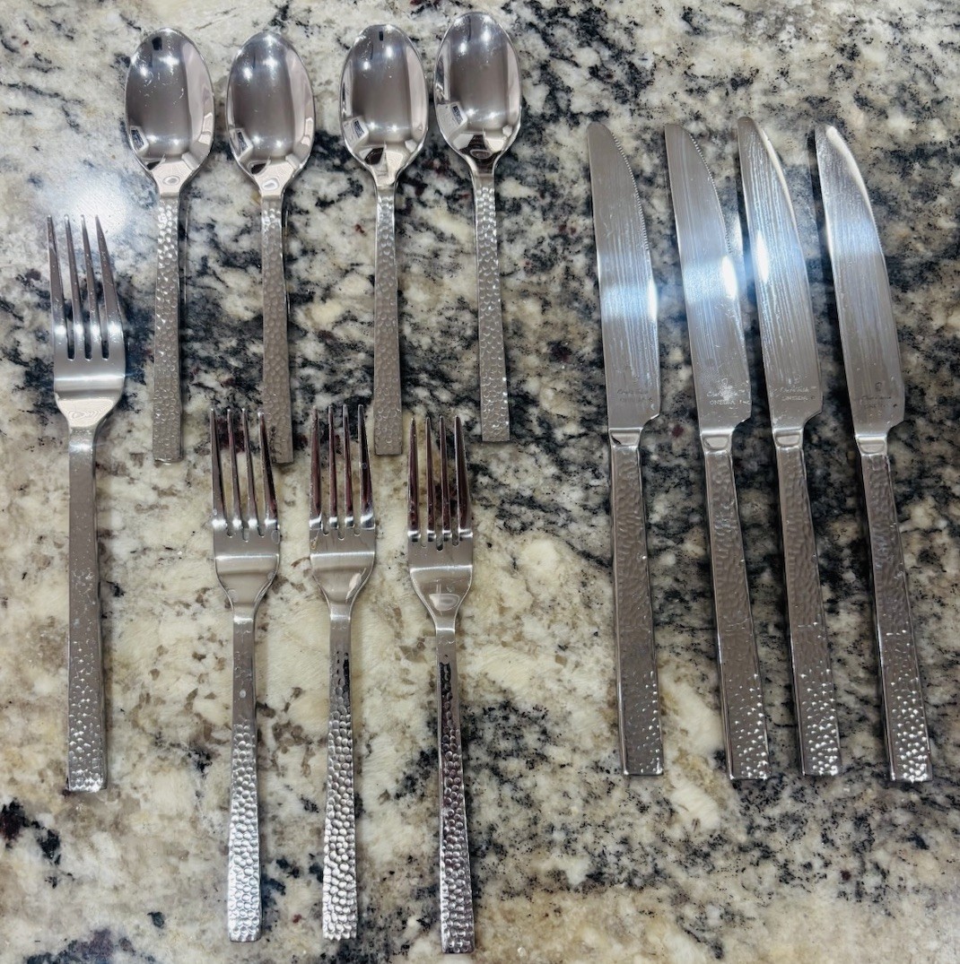 Set 12 Oneida Chefs Table Stainless Flatware Pieces Fork Spoon Knife Stainless 