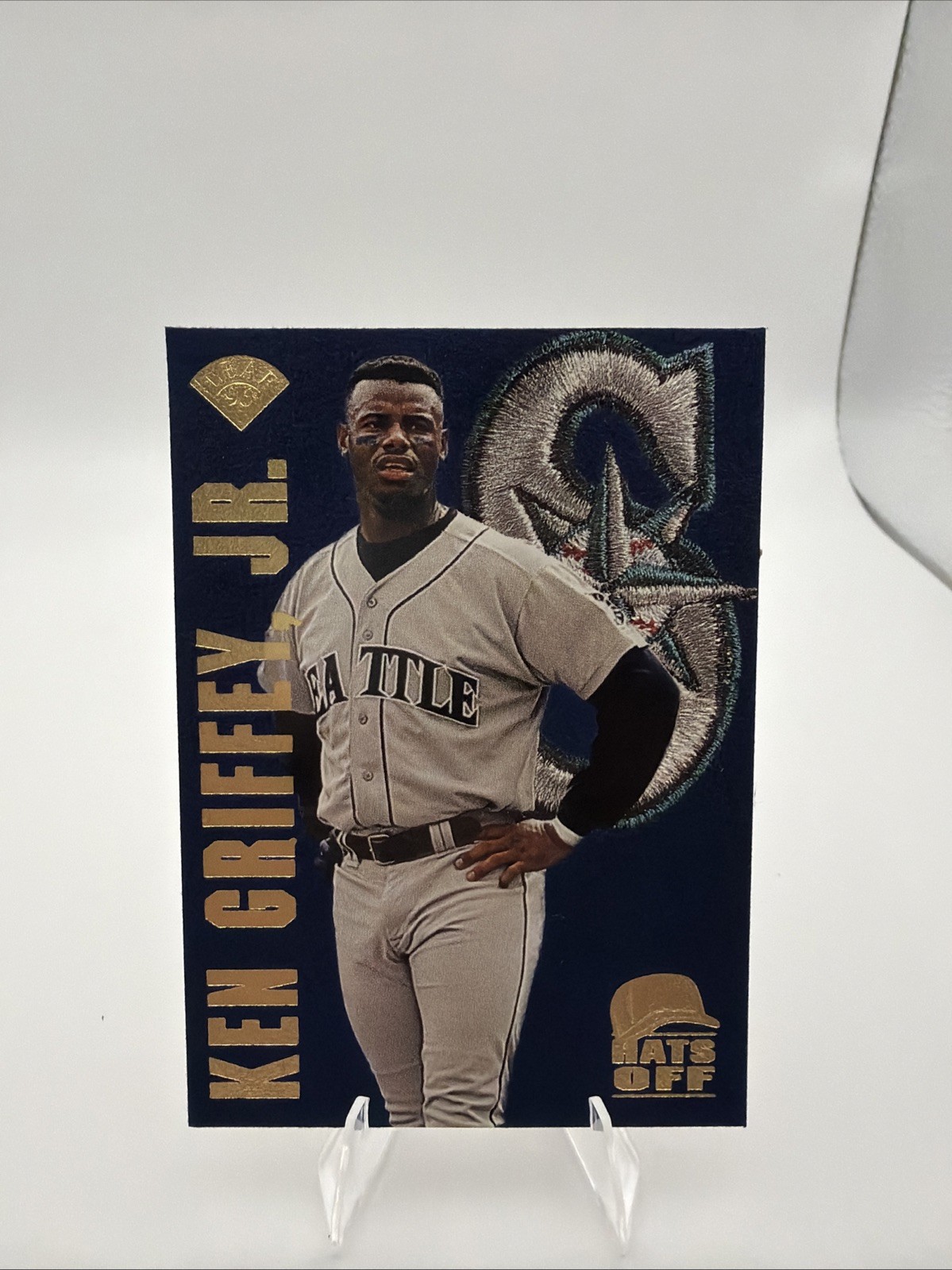 1996 Leaf Baseball- Hats Off Insert Ken Griffey Jr #5 Mariners /5000 1996 Leaf Baseball- Hats Off Insert Ken Griffey Jr #5 Mariners /5000