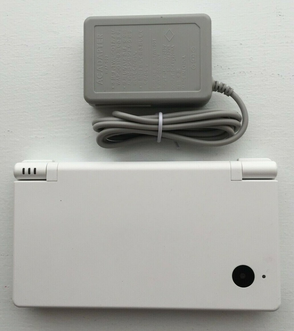 Nintendo DSi Arctic White + Charger GOOD CONDITION Japan Import US Seller