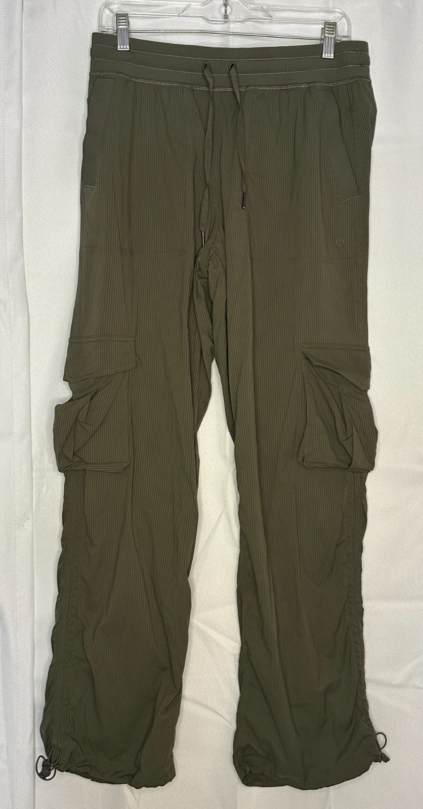 Lululemon Dance Studio Relaxed-Fit Mid-Rise Cargo Pants M Army Green W5GILS