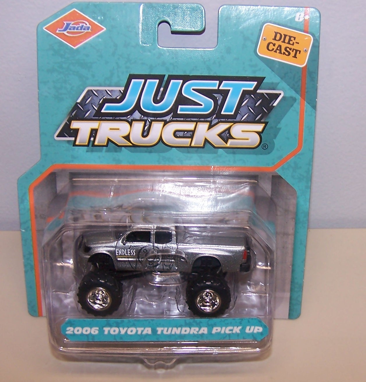 2025 Jada Just Trucks 2006 Toyota Tundra Pick Up Silver 1:64 2025 Jada Just Trucks 2006 Toyota Tundra Pick Up Silver 1:64