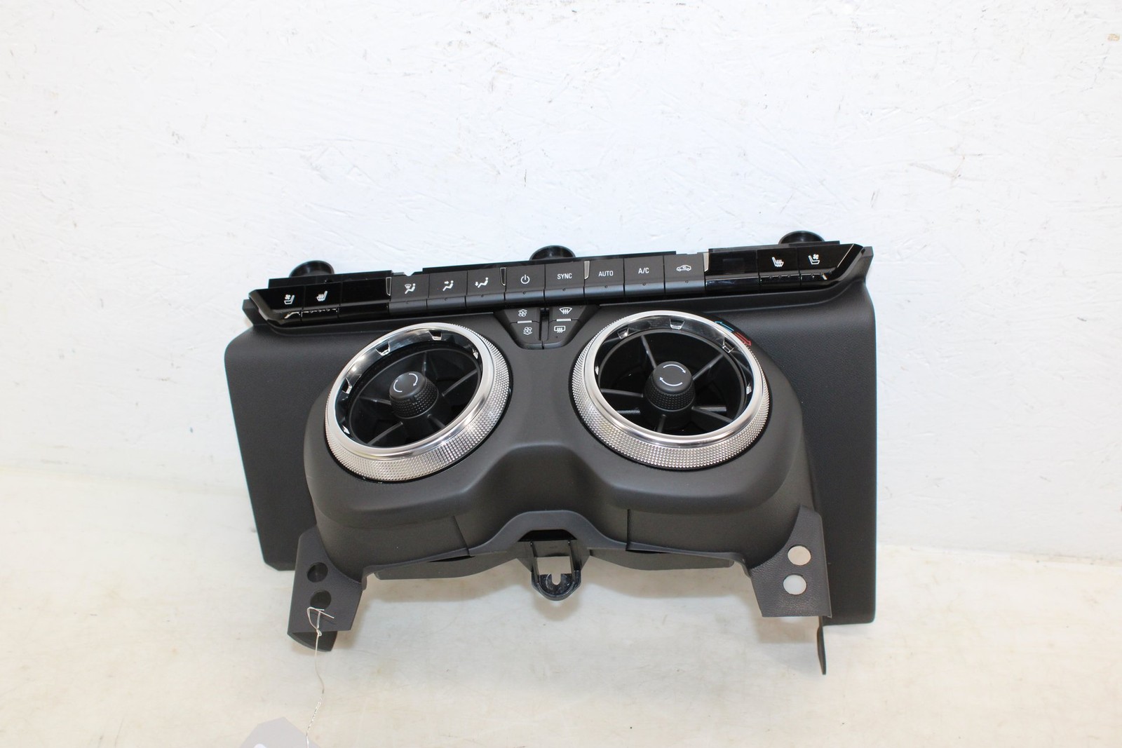 2016-2024 Chevrolet Camaro Climate Control Switch W/ Vents OEM RW92