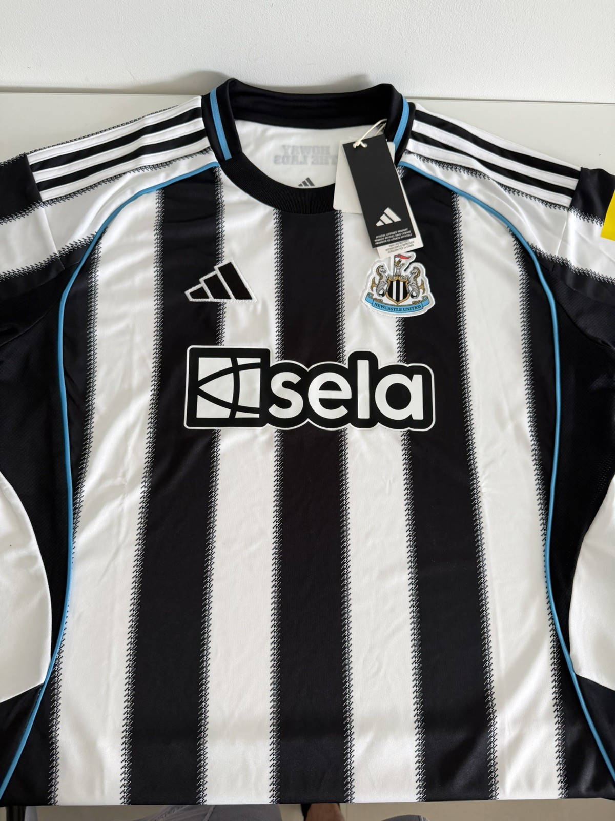 Adidas Newcastle United FC 25/26 Home Authentic Soccer Jersey JI7391 Size XS Adidas Newcastle United FC 25/26 Home Authentic Soccer Jersey JI7391 Size XS