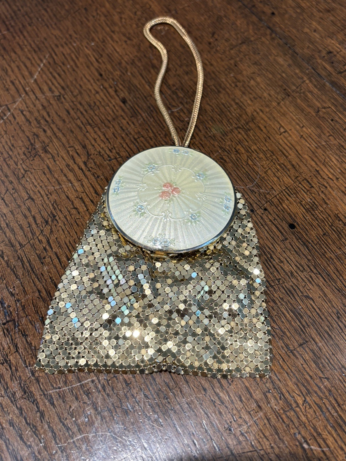 Vintage 1930s Evans Case Co. Gold-Tone Wristlet Purse / Compact Combo Used Once