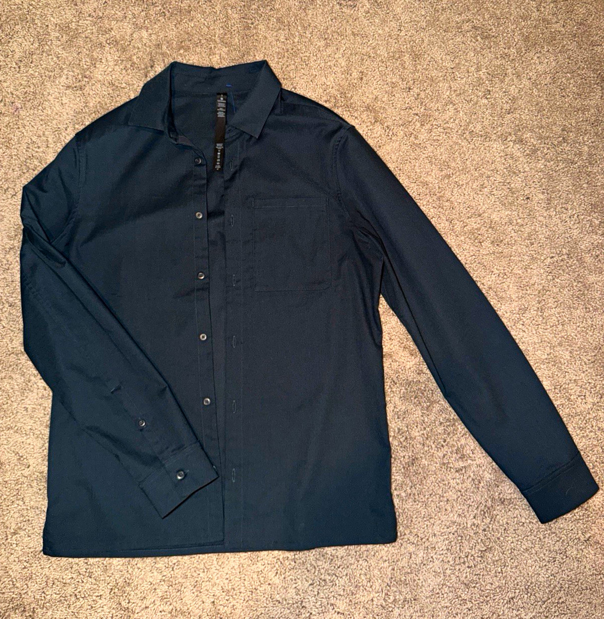 Lululemon Men\'s New Venture Button Down Shirt - Black / Small Lululemon Men\'s New Venture Button Down Shirt - Black / Small