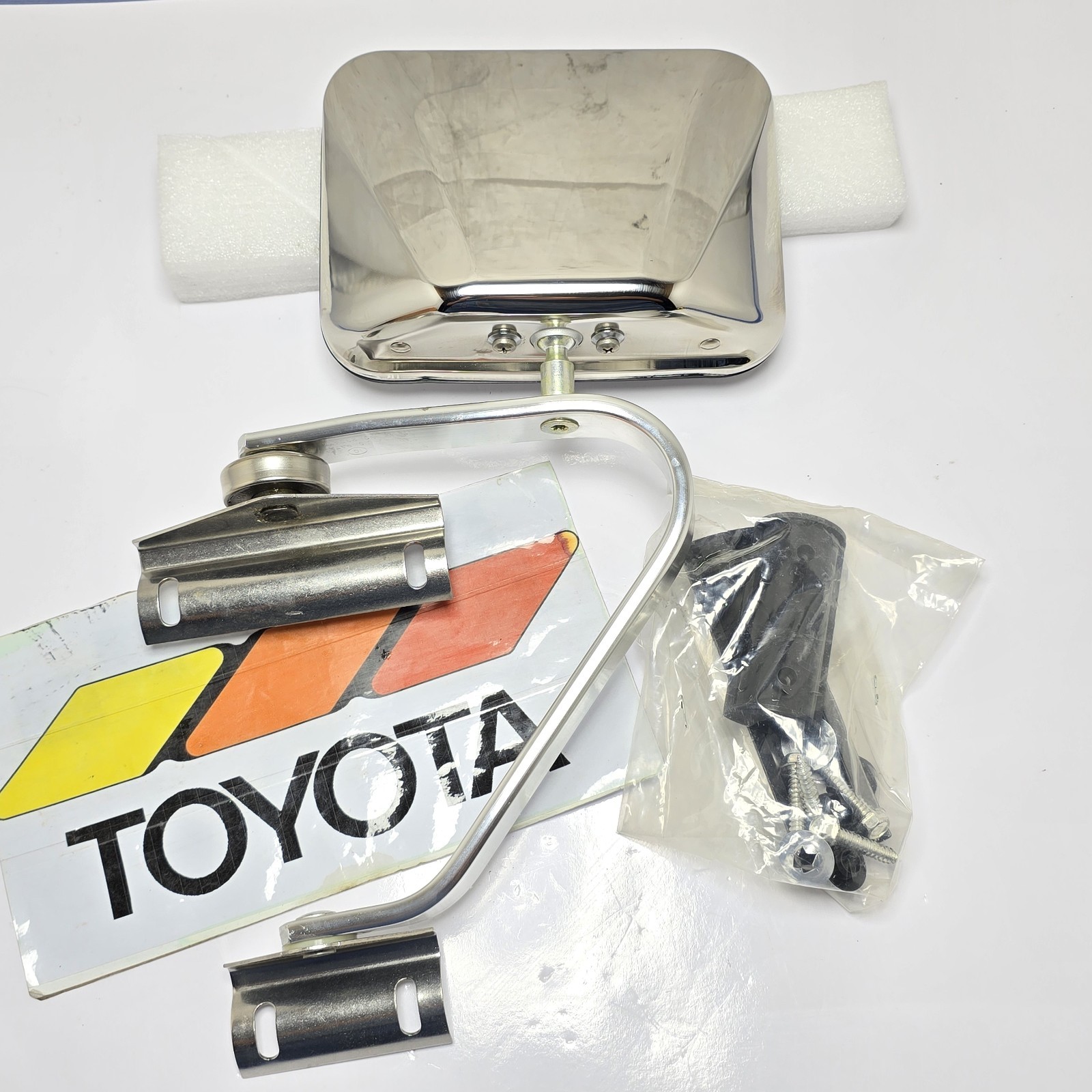 🟢QTY.1 NOS 1979-1983  Toyota Pickup SR5 Door Stainless MIRROR Assembly 5\