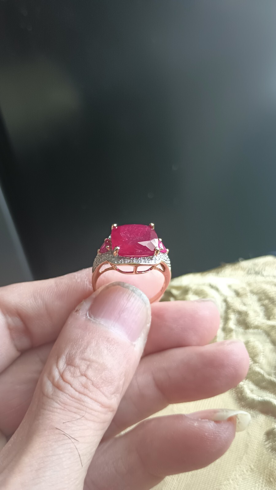 10.5ctw Mahaleo Genuine Red Ruby & Diamonds 10K Solid Yellow Gold Women\'s Ring
