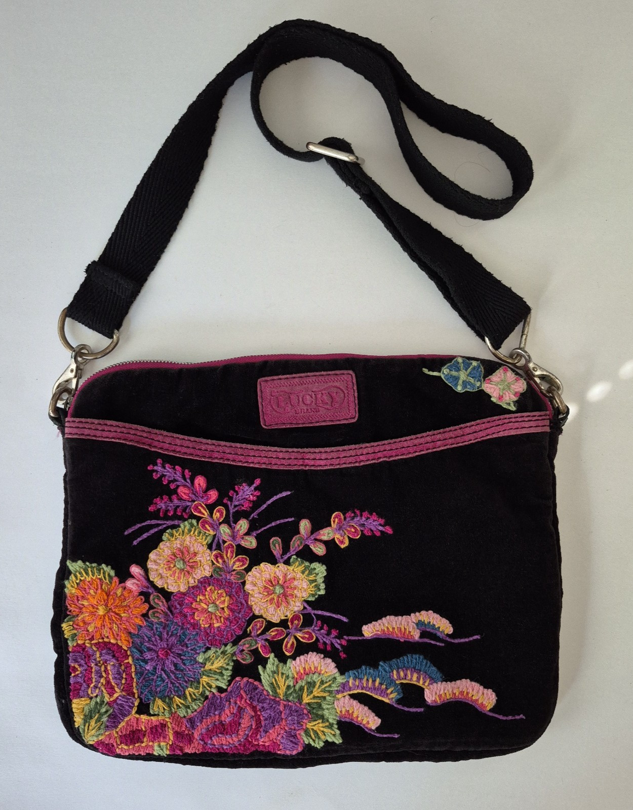 Lucky Brand Y2K Boho Whimsigoth Black Vevet Floral Embroidered Crossbody Purse