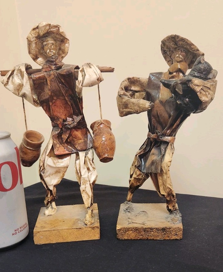 Vtg Mexican Paper Mache Folk Art Hand Made Figures Collectable Art 8” Lot of 2 