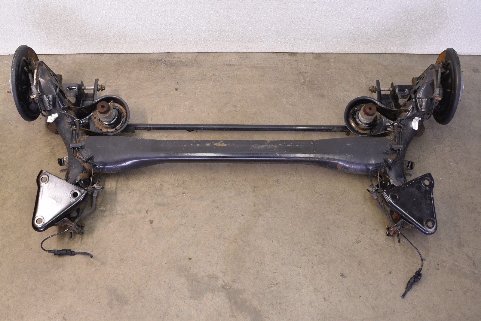 Fiat 500 Abarth Rear Torsion Beam Subframe W/ Sway Bar Genuine Oem 2012-2018