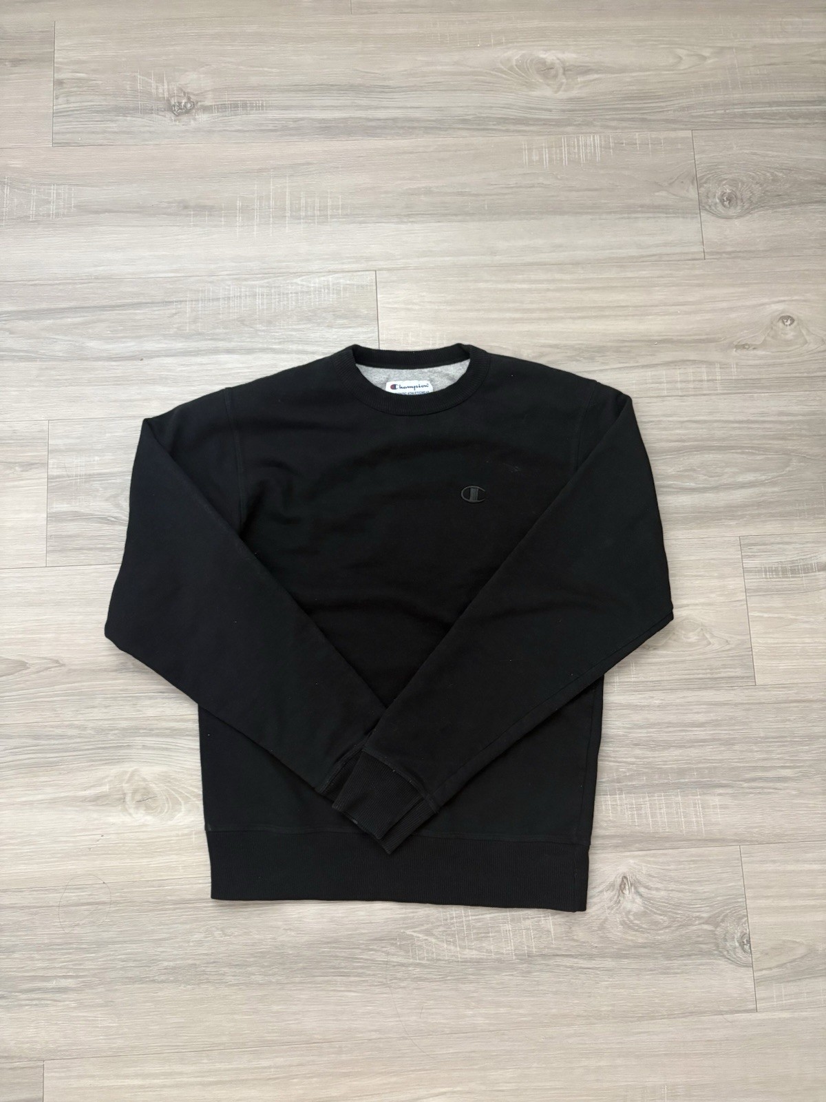 Vintage 90’s Men’s Champion Black Crewneck Sweatshirt Size Small