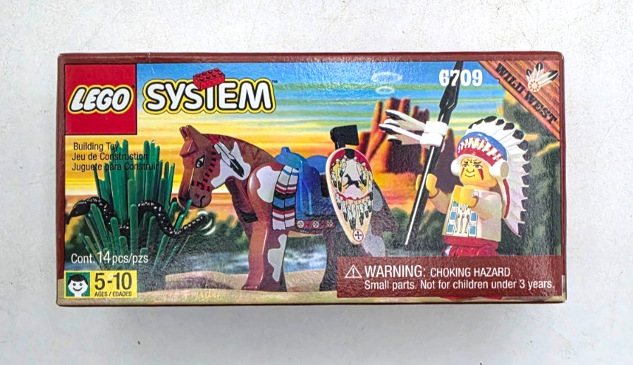 Vintage  1997 Rare LEGO Wild West Western Tribal Chief 6709 Sealed New NIB
