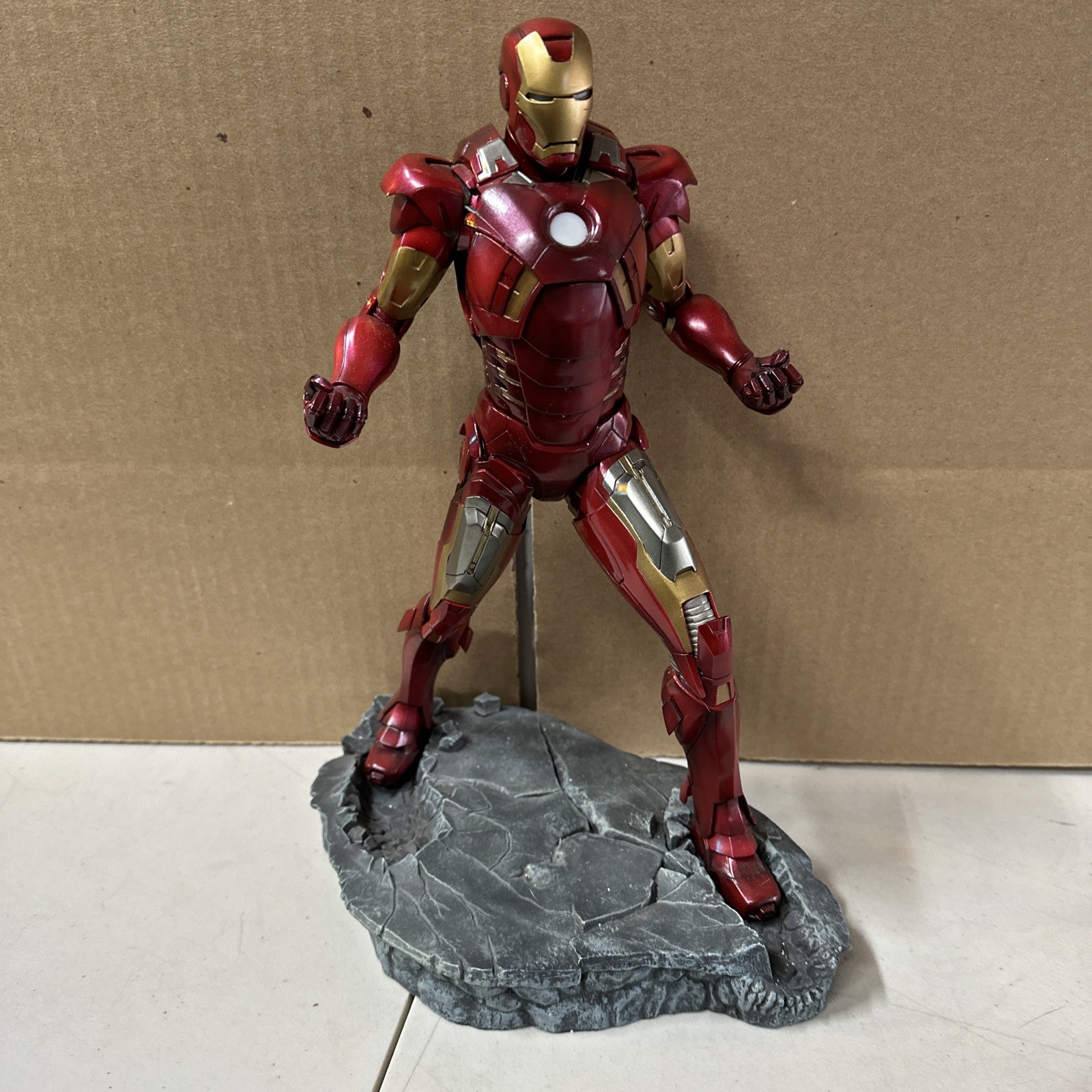2012 Artfx Kotobukiya Marvel Avengers IRON MAN Mark VII 1:6 New Battery SaW6 2012 Artfx Kotobukiya Marvel Avengers IRON MAN Mark VII 1:6 New Battery SaW6