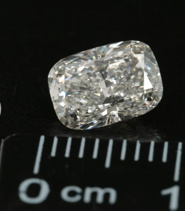 1.48 Ct Diamond Cushion Brilliant Cut IGI Certified Lab Grown CVD Color H VVS2