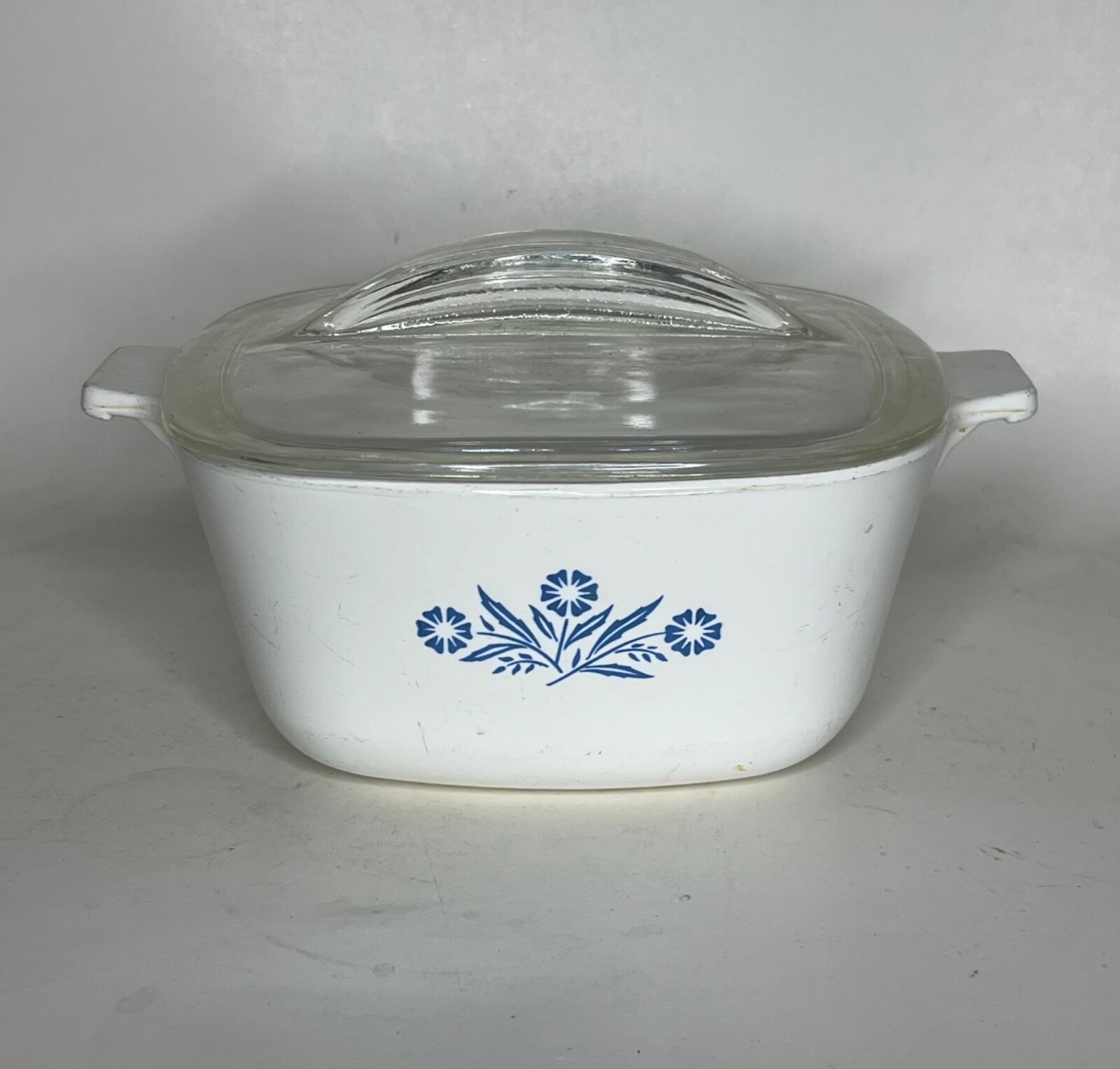 Vintage Corning Ware Blue Cornflower P-1 ¾-B Casserole Dish w/Pyrex Lid Vintage Corning Ware Blue Cornflower P-1 ¾-B Casserole Dish w/Pyrex Lid