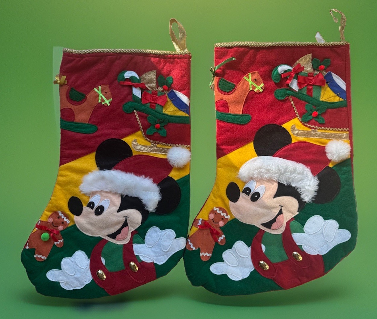 2 x RARE DISNEY STORE 20\ 2 x RARE DISNEY STORE 20\