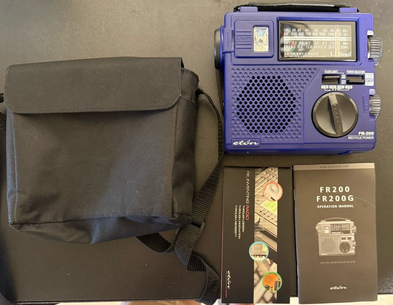Grundig FR 200 AM/FM Emergency Survival RadioLight Hand Crank Royal  Blue