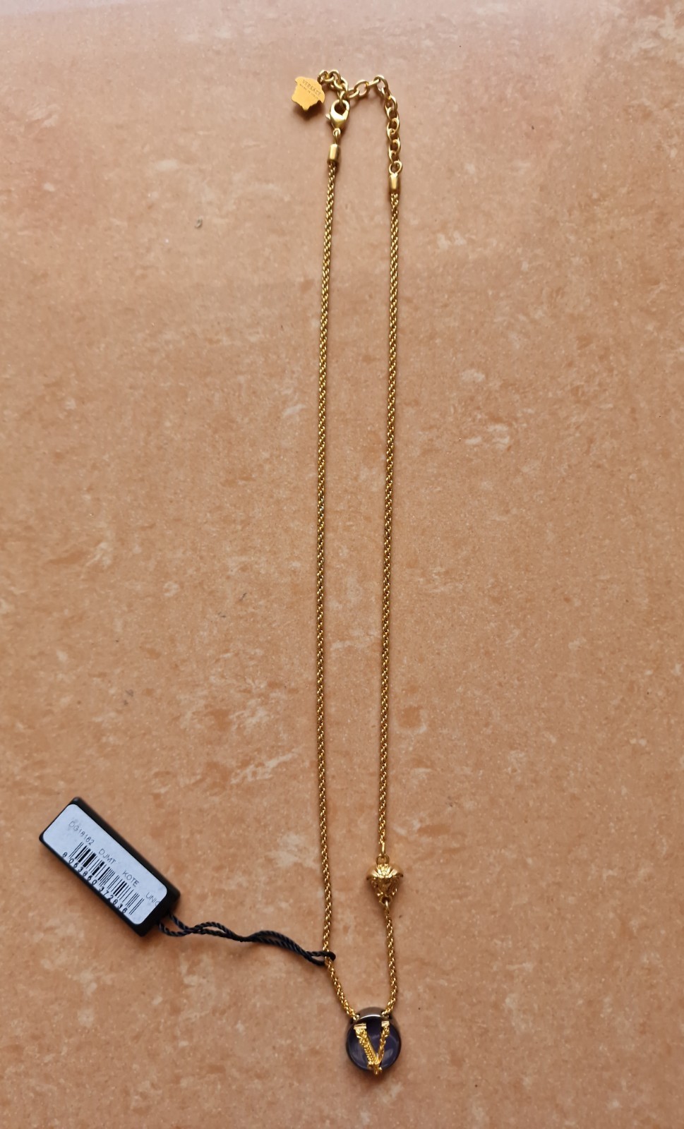 Versace Gold Virtus Necklace (Length: 60cm) Brand New With Tags 100% Authentic Versace Gold Virtus Necklace (Length: 60cm) Brand New With Tags 100% Authentic
