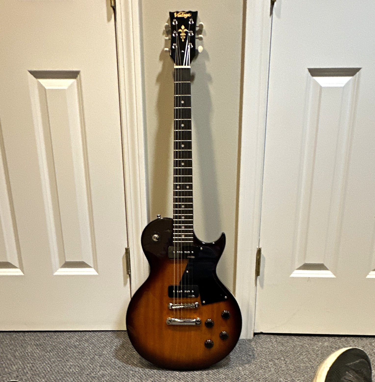 Vintage Les Paul Electric Guitar Sunburst Solid Mahogany Body 6-String RH P-90 Vintage Les Paul Electric Guitar Sunburst Solid Mahogany Body 6-String RH P-90