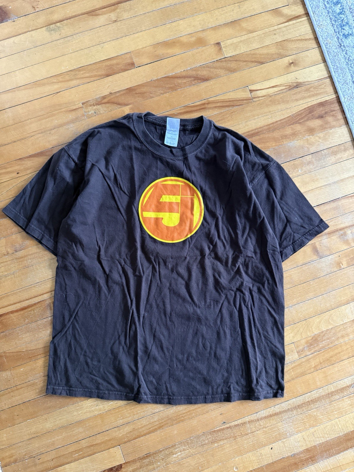Vintage 2002 Jurassic 5 Rap Hip Hop T-Shirt Brown Size XL Rare