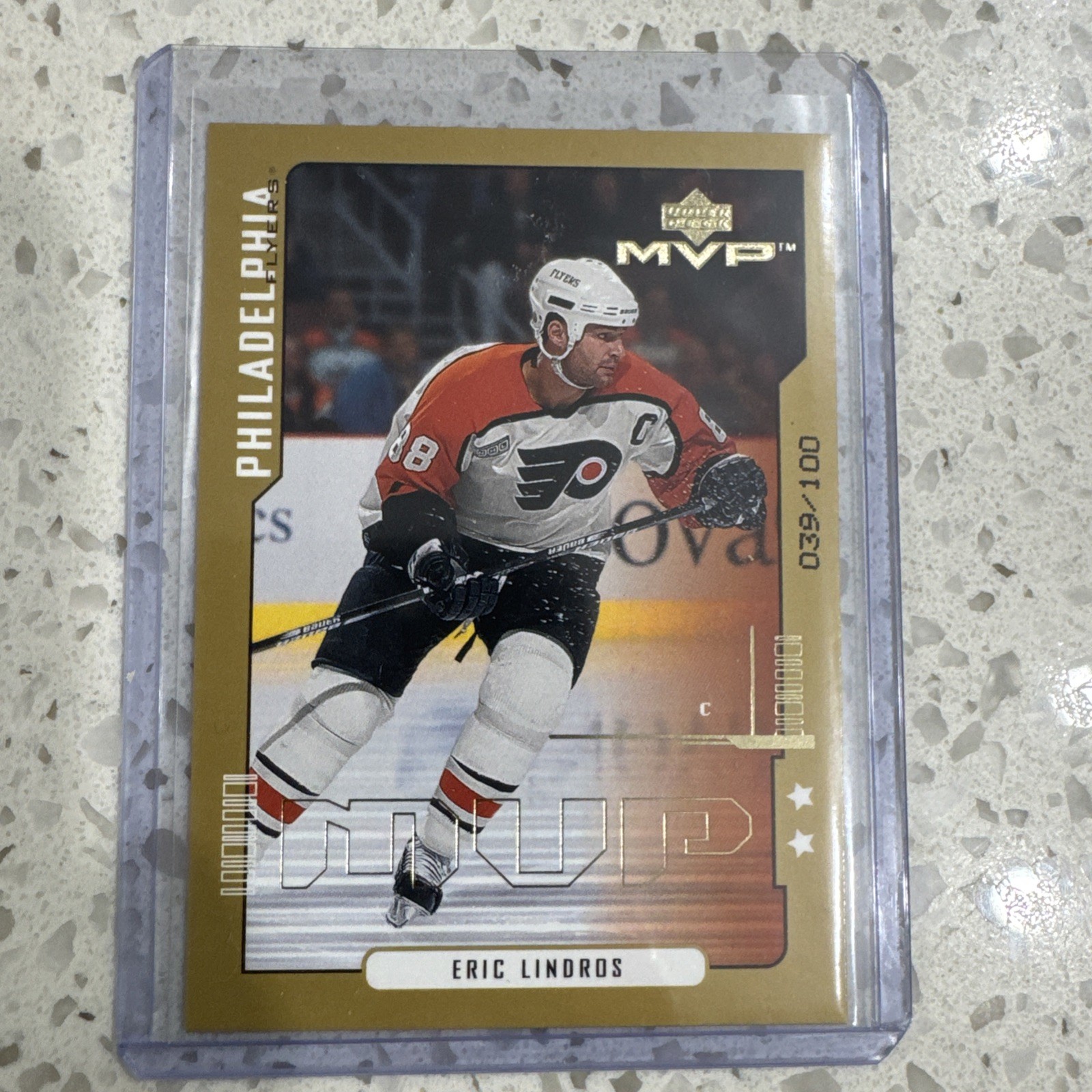 00-01 Upper Deck MVP #137 Eric Lindros Second Star /100 00-01 Upper Deck MVP #137 Eric Lindros Second Star /100