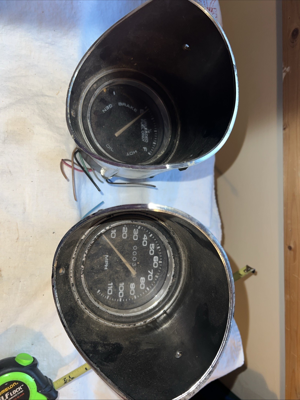 Vintage 1973-77 Olds Cutlass Speedo And Gauge Fuel And Lights With Bezels