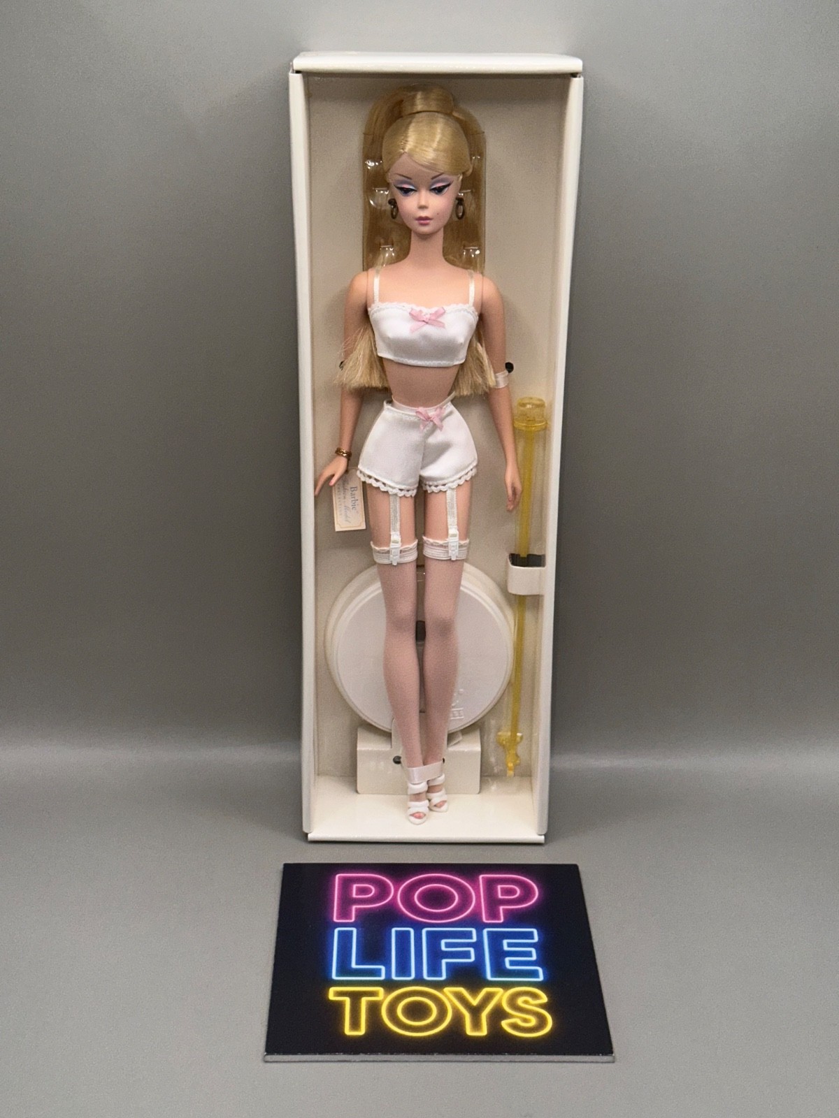 Vintage 2000 Mattel BFMC Silkstone “Lingerie 1 Barbie” #26930 *NRFB*