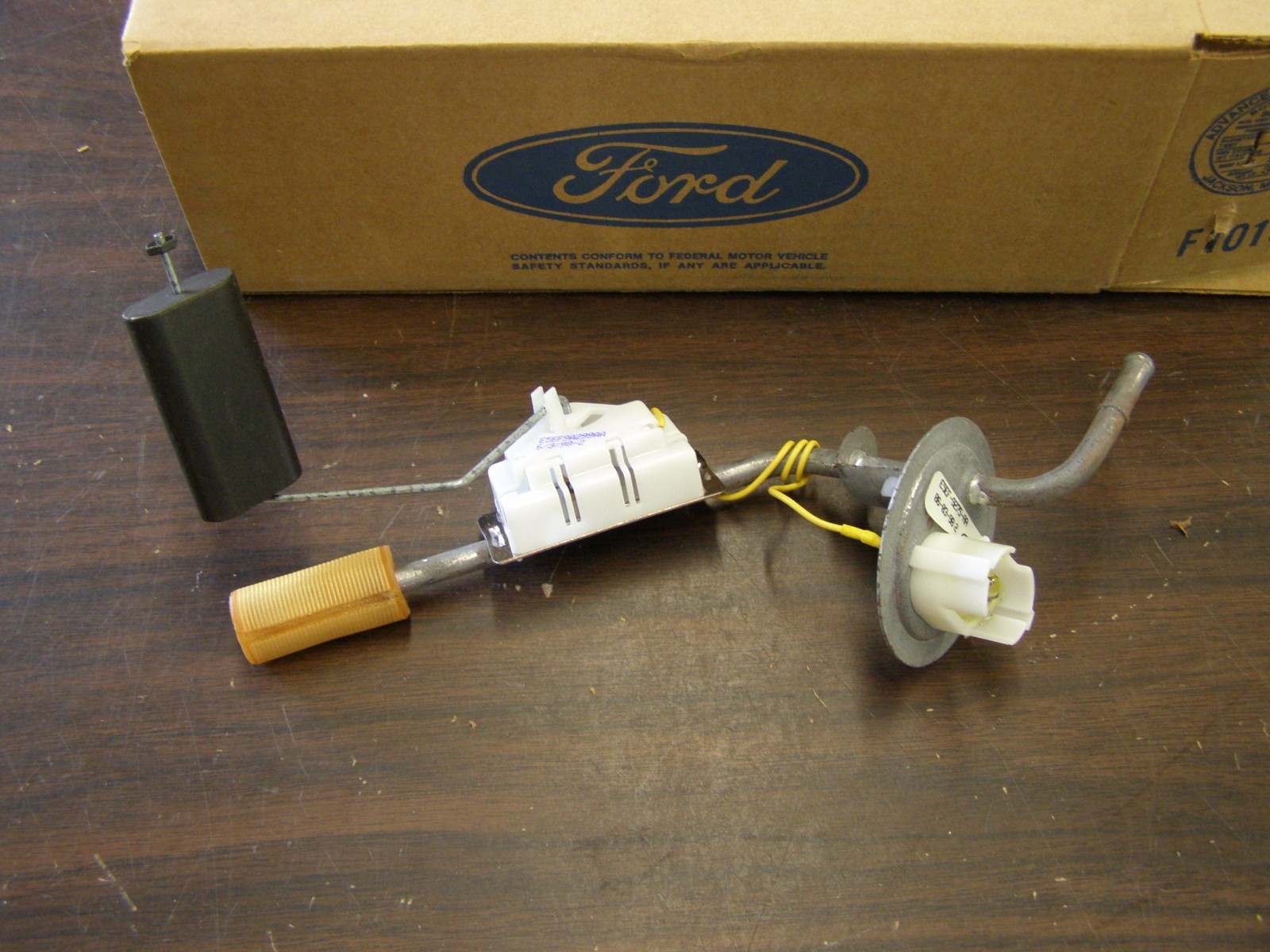NOS OEM Ford 1985 1986 Escort Fuel Sending Unit 4 Cylinder EXP Lynx LN7