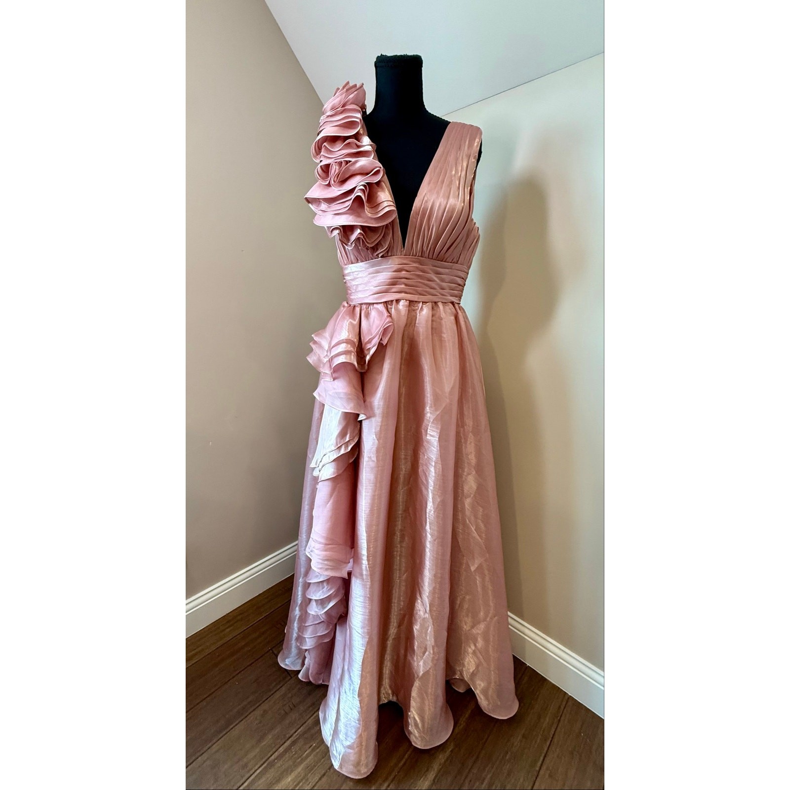 NWT Azazie Vespera Pink Ruffles Gown Size 8