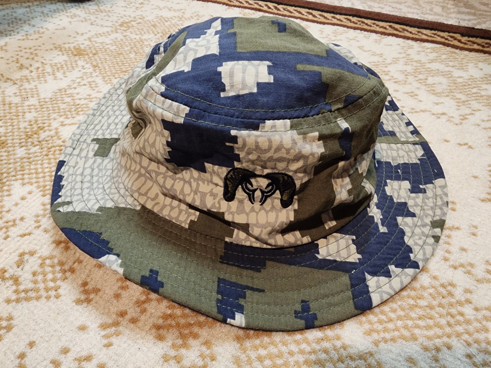 Kuiu Tiburon Verde Camo Ultralight Hunting Boonie Hat Original Size S/M NWOT