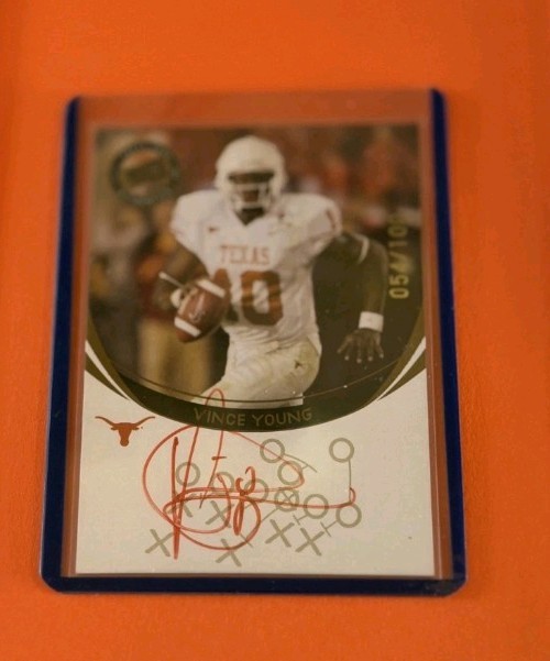 VINCE YOUNG 2006 rookie card Autographed 054/100 AS SHOWN.