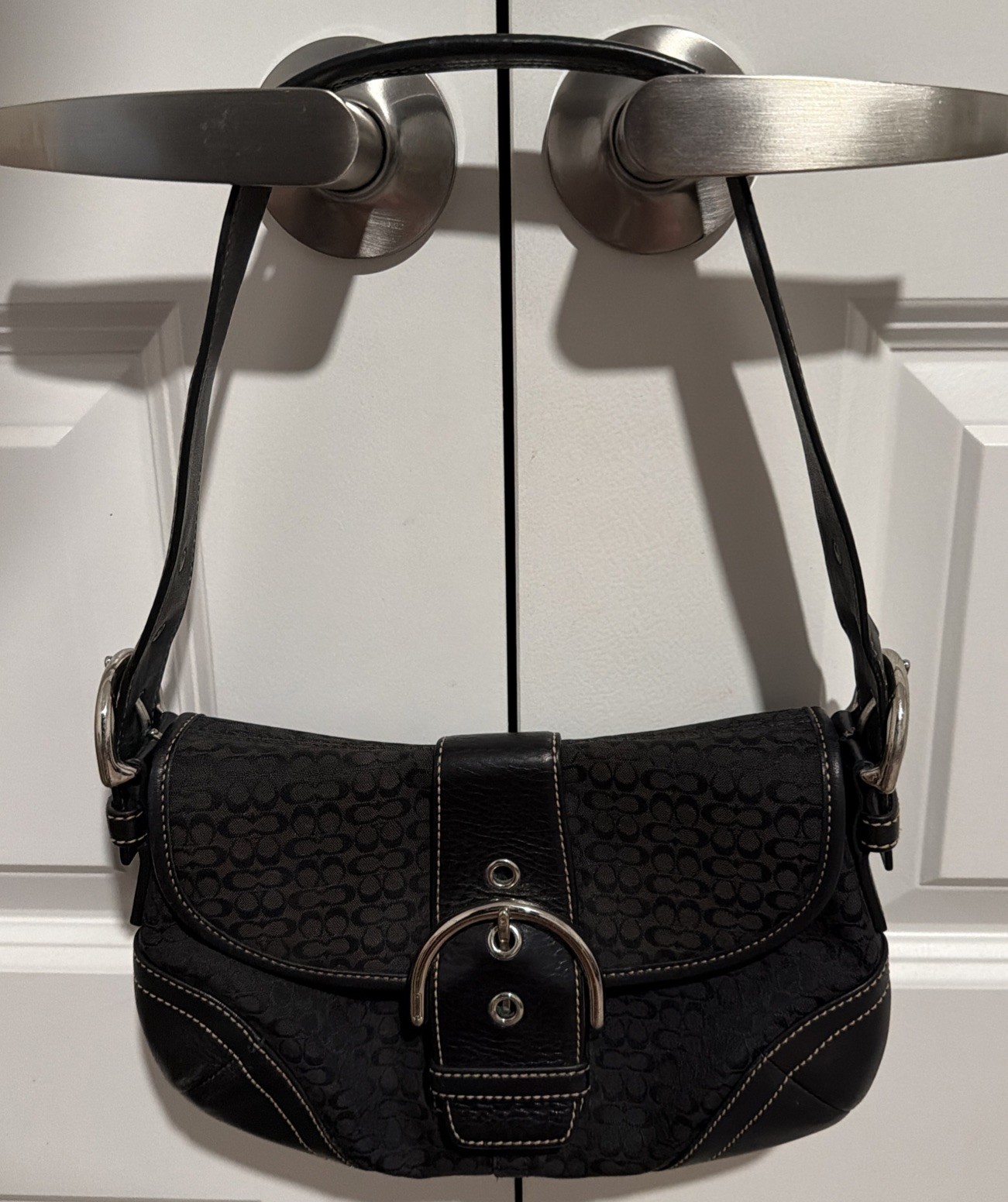 Vtg 2005 Coach 6818 Soho Black Leather & Signature C Canvas Shoulder Bag